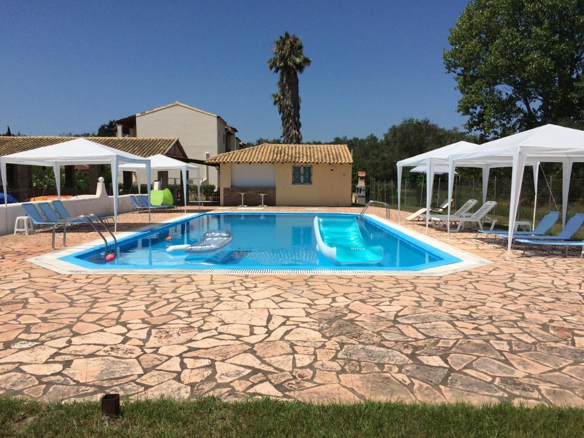 Avra Beach Apartments Λευκίμμη Εξωτερικό φωτογραφία