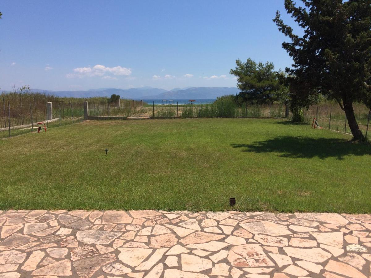 Avra Beach Apartments Λευκίμμη Εξωτερικό φωτογραφία